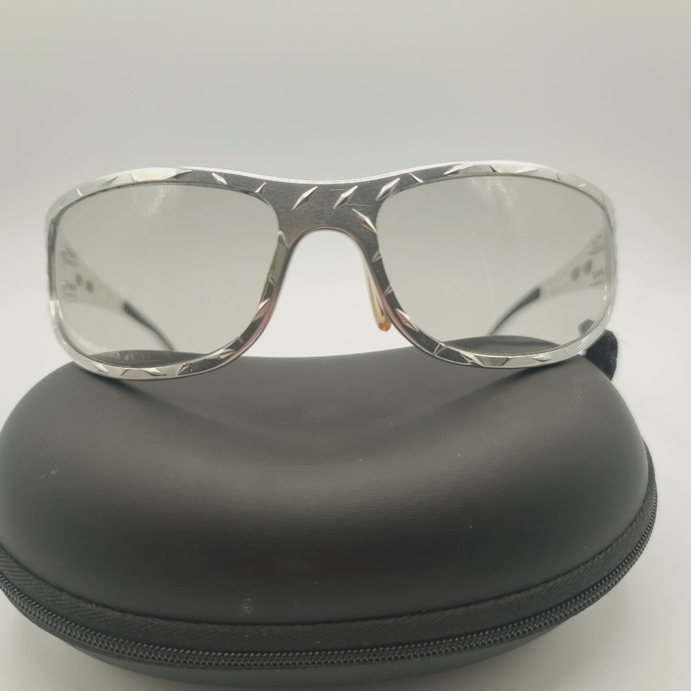 ICICLES Baggers Motorcycle Sunglasses with Diamond Chrome Frame - Picture 6 of 6